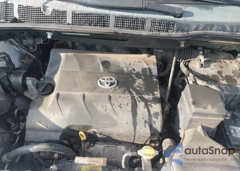 2011 Toyota Sienna Xle V6 z USA, uszkodzony, nr VIN 5TDYK3DC3BS119342